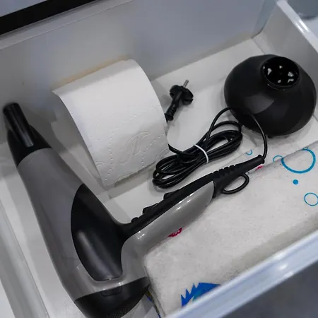 Bemowo - Parking, Balcony & Workspace - By Rentujemy * ורשה