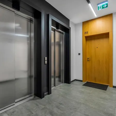 Bemowo - Parking, Balcony & Workspace - By Rentujemy *