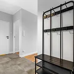 Apartmán Bemowo - Parking, Balcony & Workspace - By Rentujemy