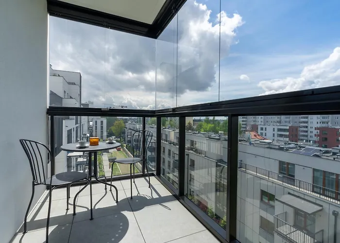 Apartamento Bemowo - Parking, Balcony & Workspace - By Rentujemy