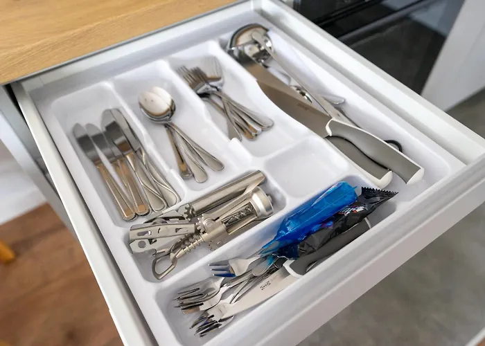 Apartamento Bemowo - Parking, Balcony & Workspace - By Rentujemy Varsóvia