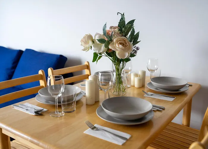 Bemowo - Parking, Balcony & Workspace - By Rentujemy Apartamento