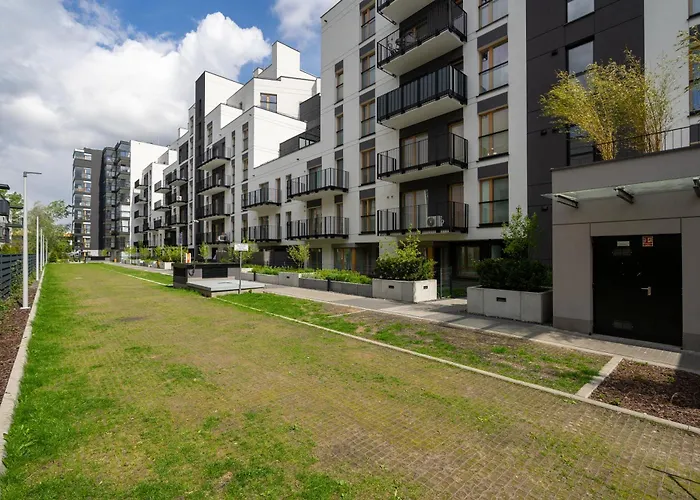 Apartamento Bemowo - Parking, Balcony & Workspace - By Rentujemy