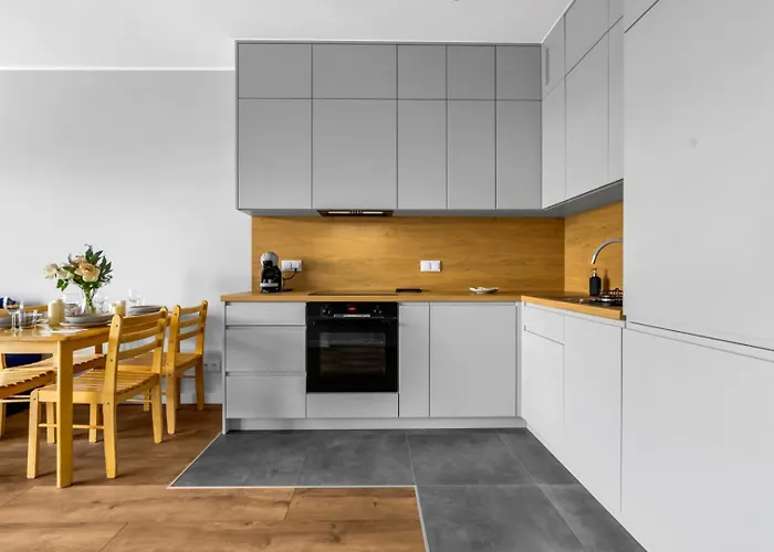 Bemowo - Parking, Balcony & Workspace - By Rentujemy